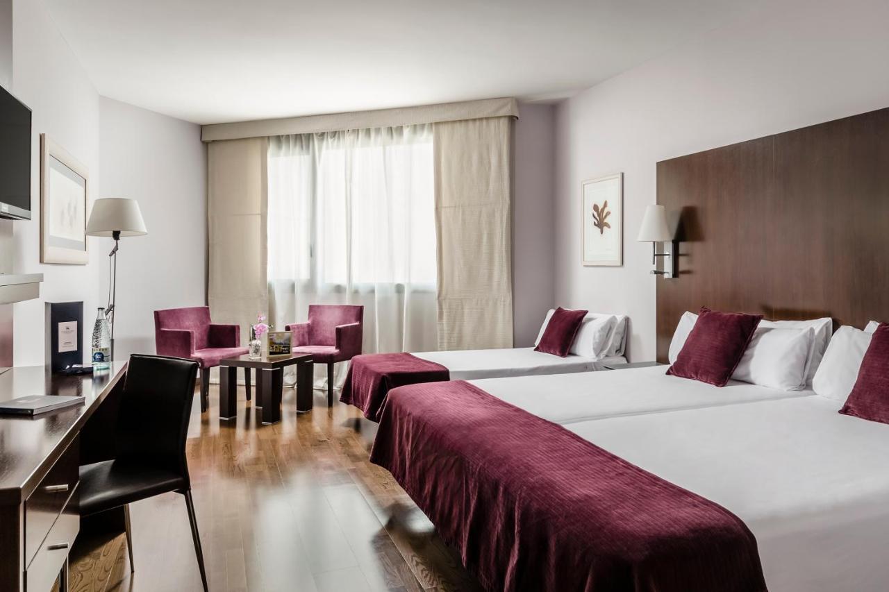 Eurostars Reina Felicia Hotel Jaca Exterior photo