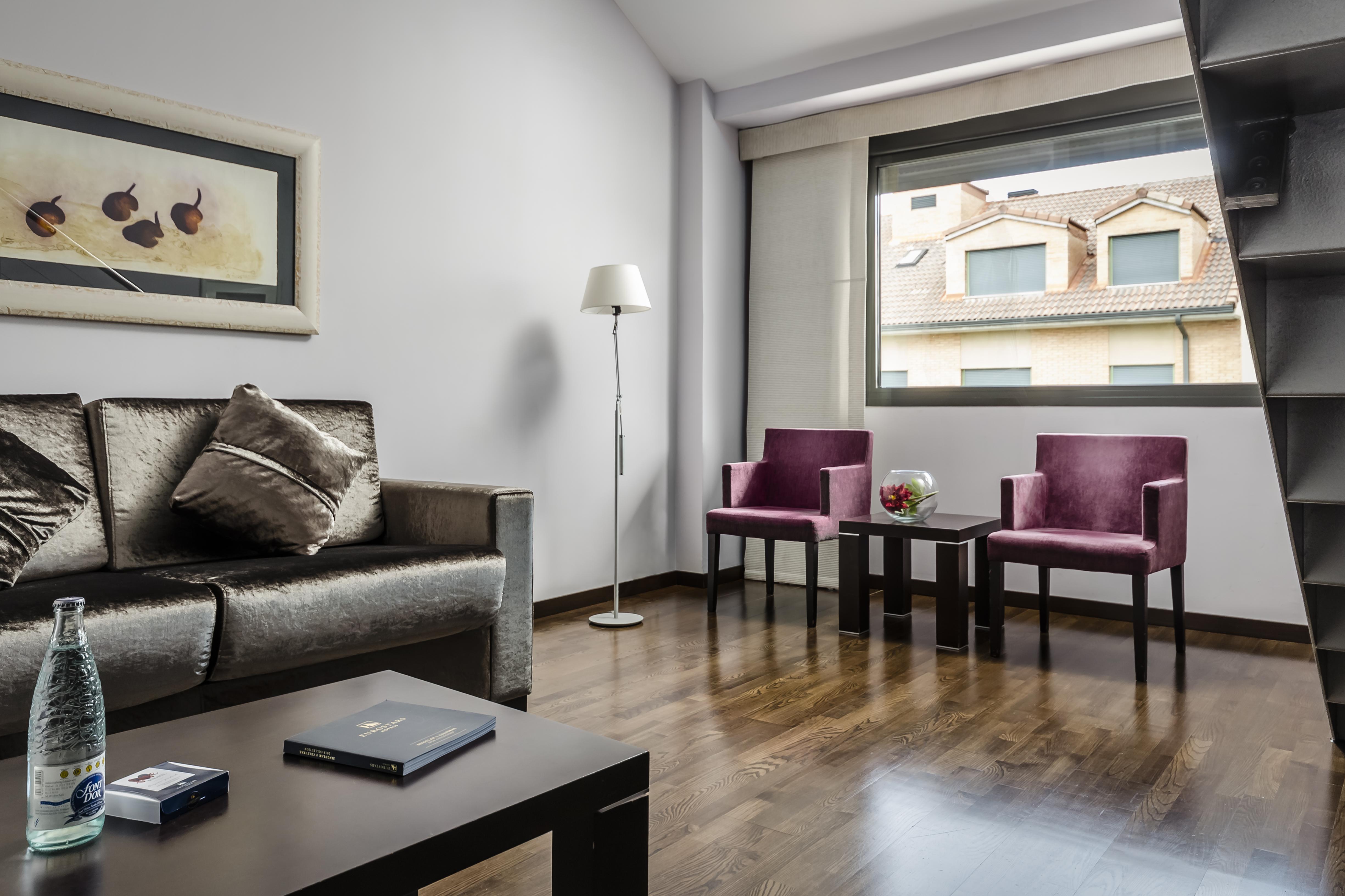 Eurostars Reina Felicia Hotel Jaca Exterior photo