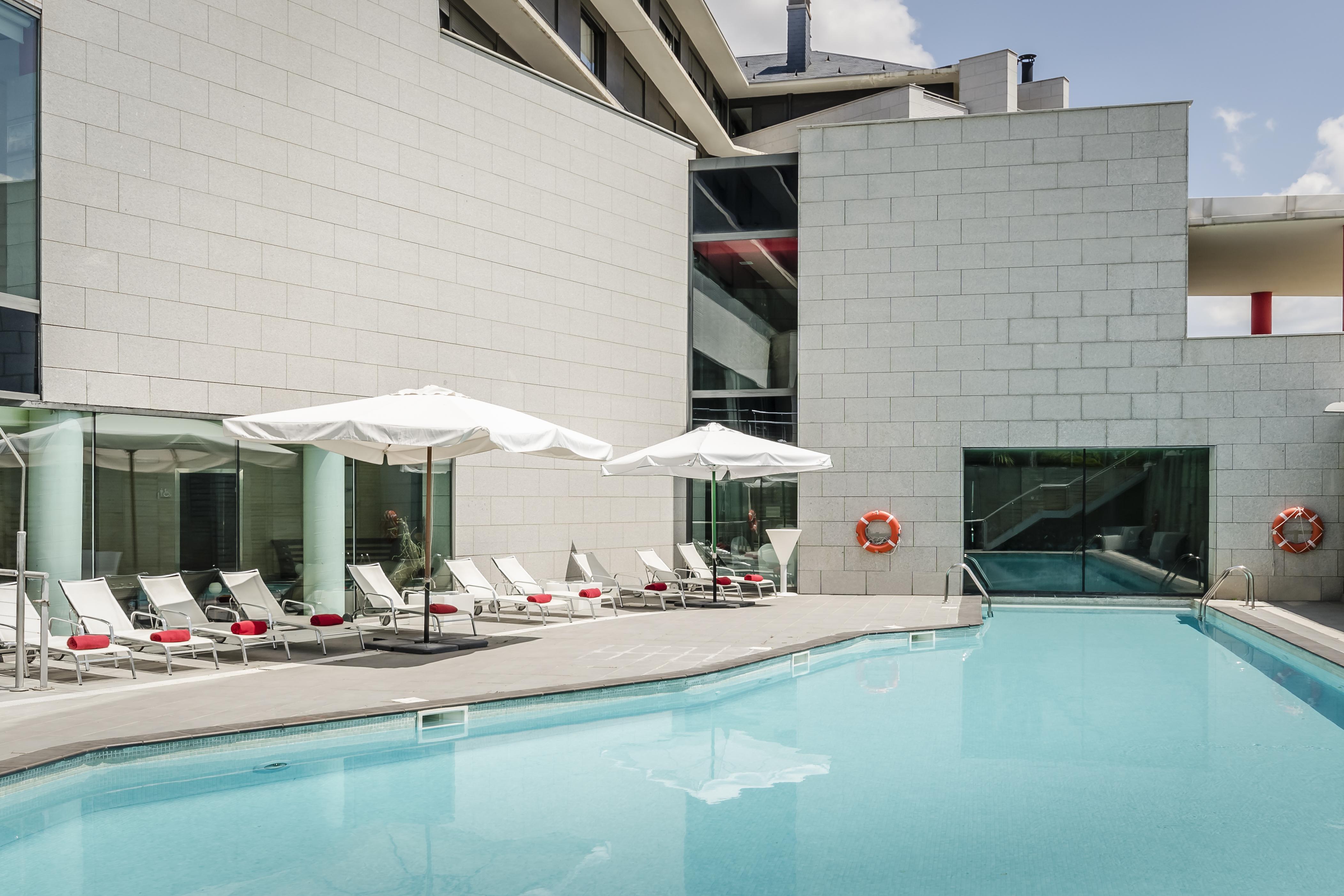 Eurostars Reina Felicia Hotel Jaca Exterior photo