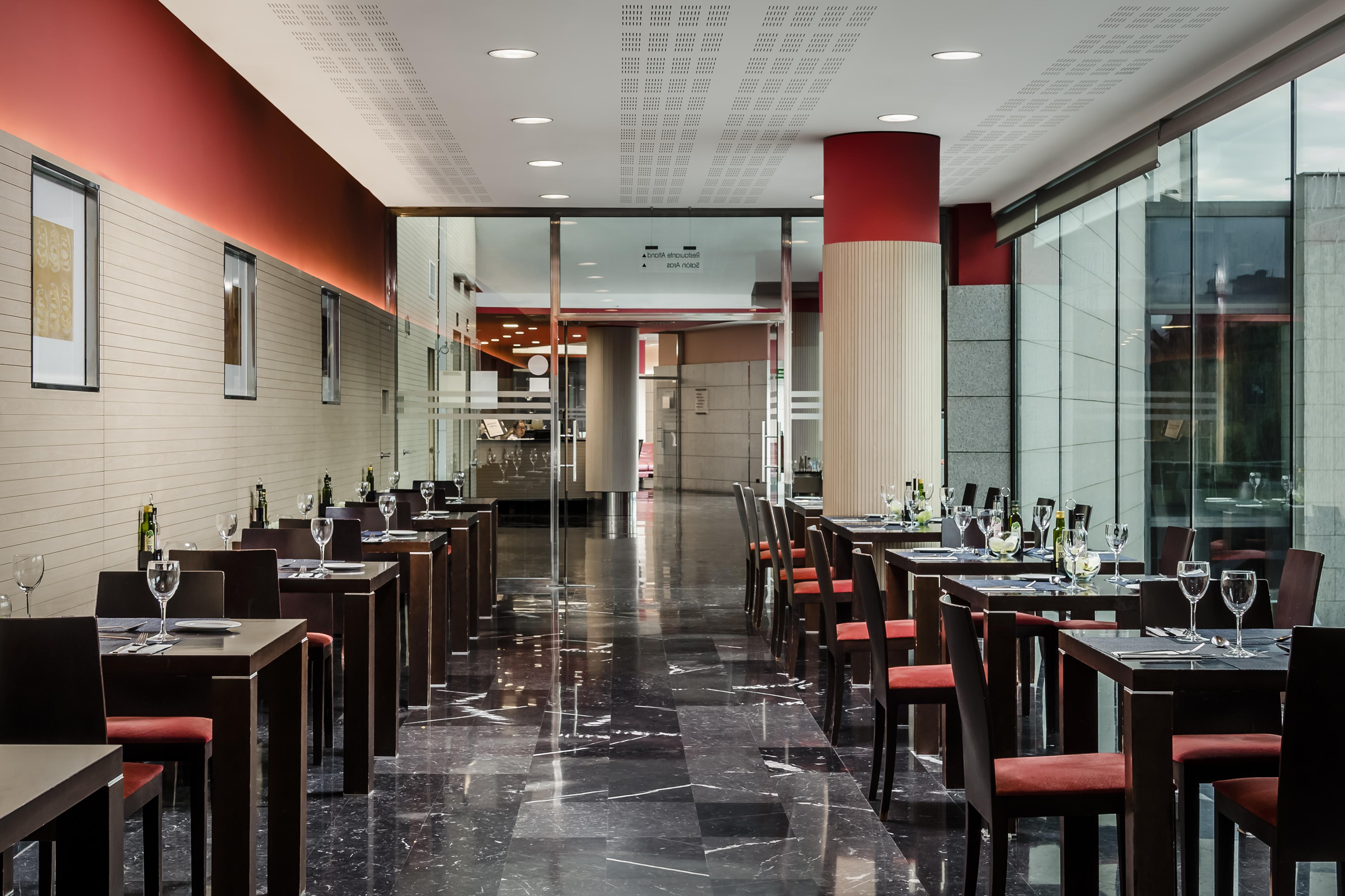 Eurostars Reina Felicia Hotel Jaca Exterior photo