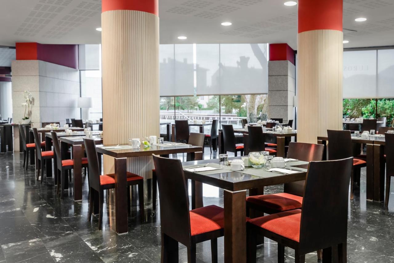 Eurostars Reina Felicia Hotel Jaca Exterior photo